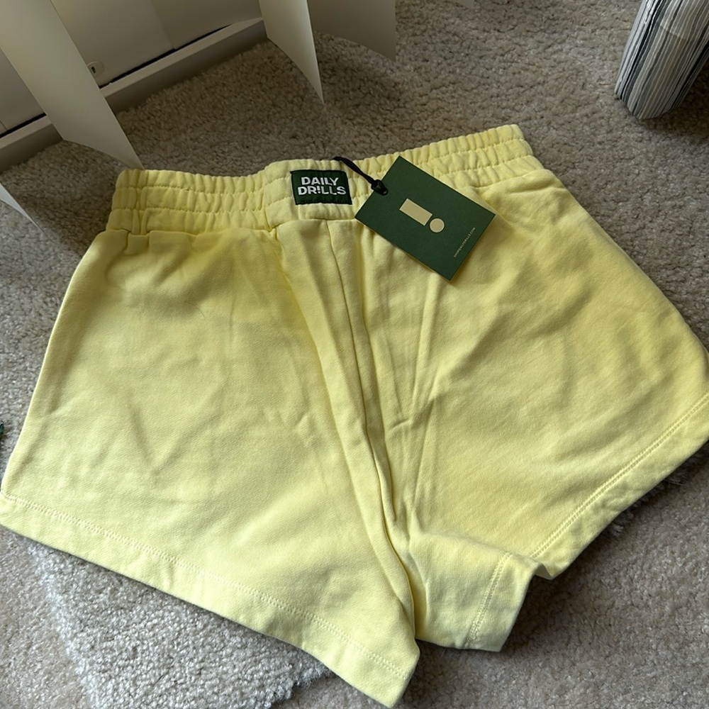 Daily drills lemonade yellow shorts sweat set shorts NWT XS/S